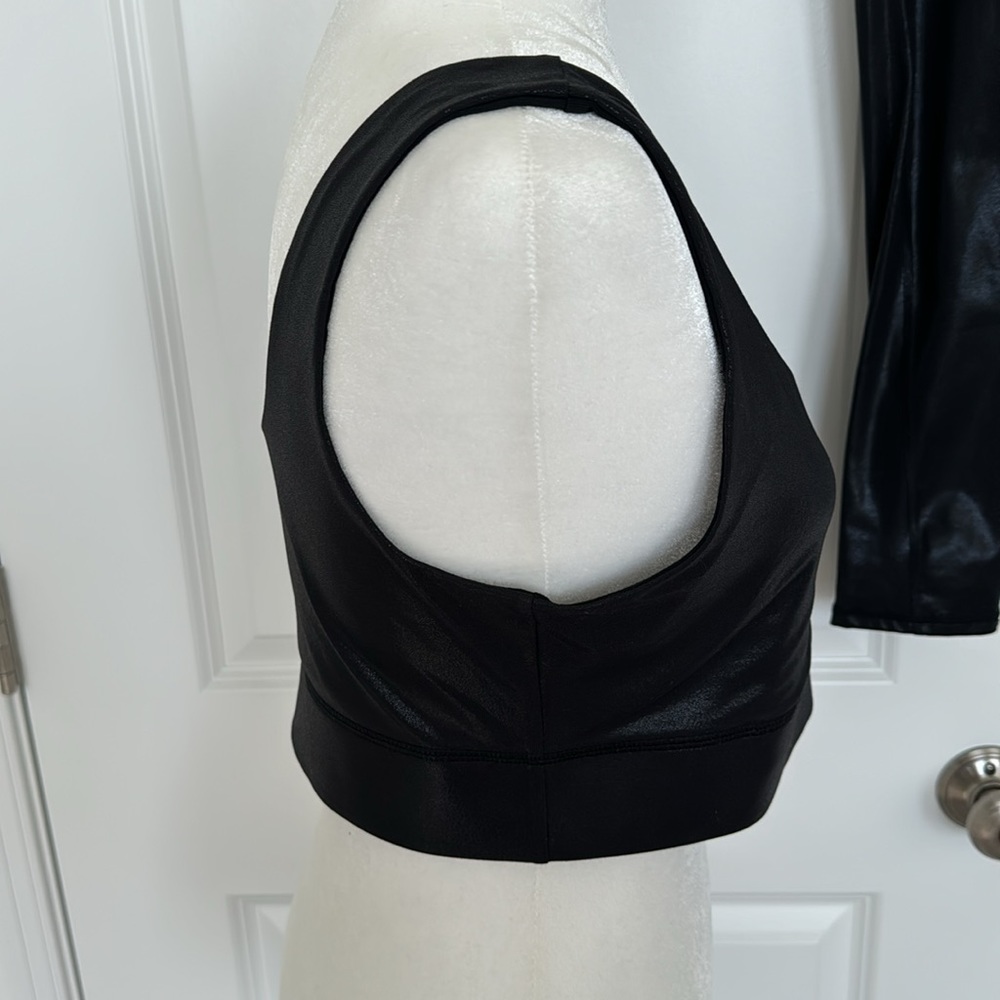 Fabletics Bra Tank Top Faux Leather Size Large - Picture 4 of 6